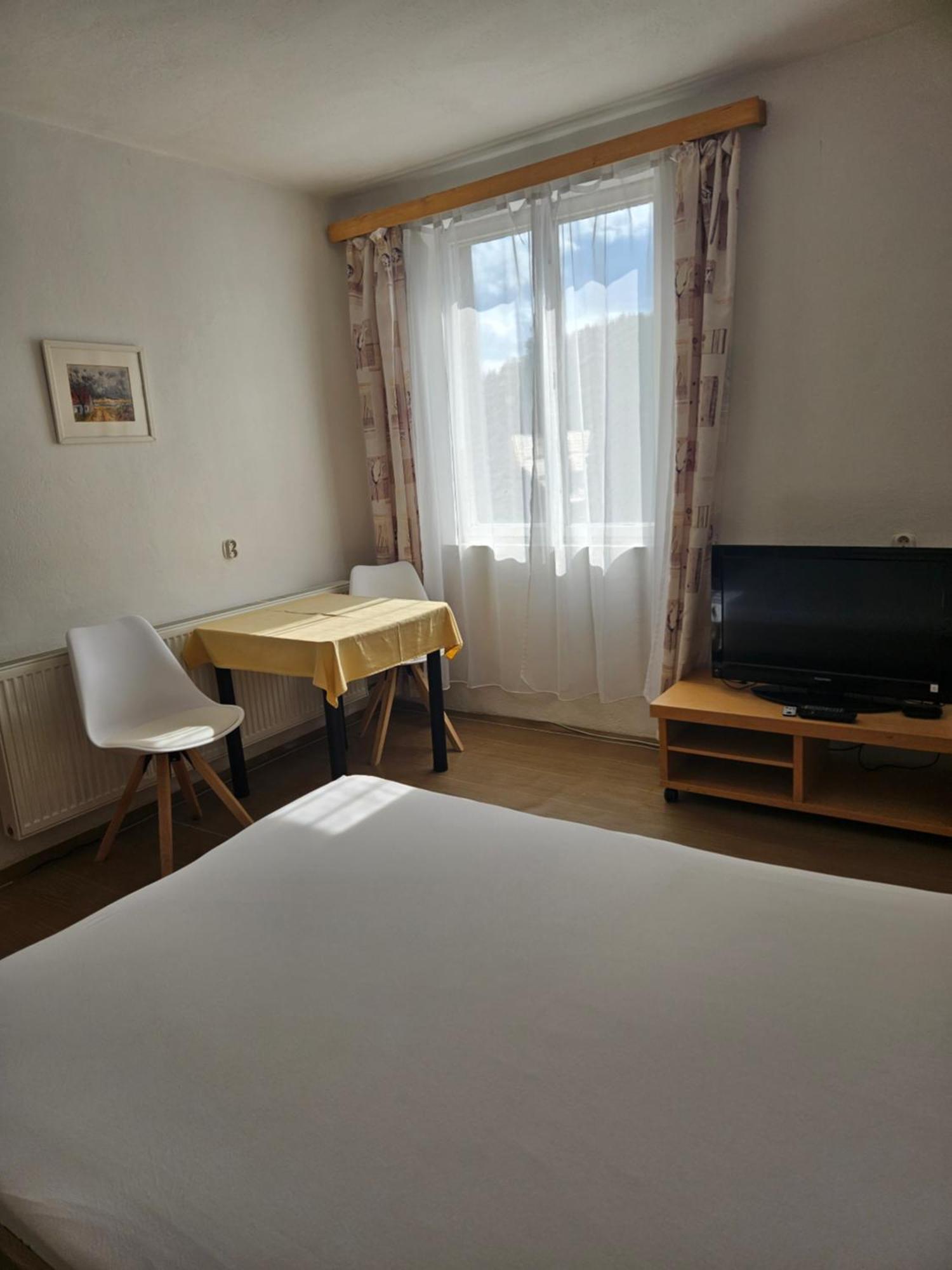 Levne Ubytovani Železná Ruda Exterior foto